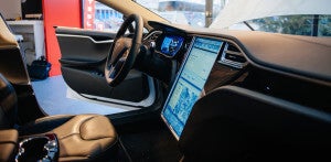 Tesla Sends Highway Cruise Update to Recent Model S Owners