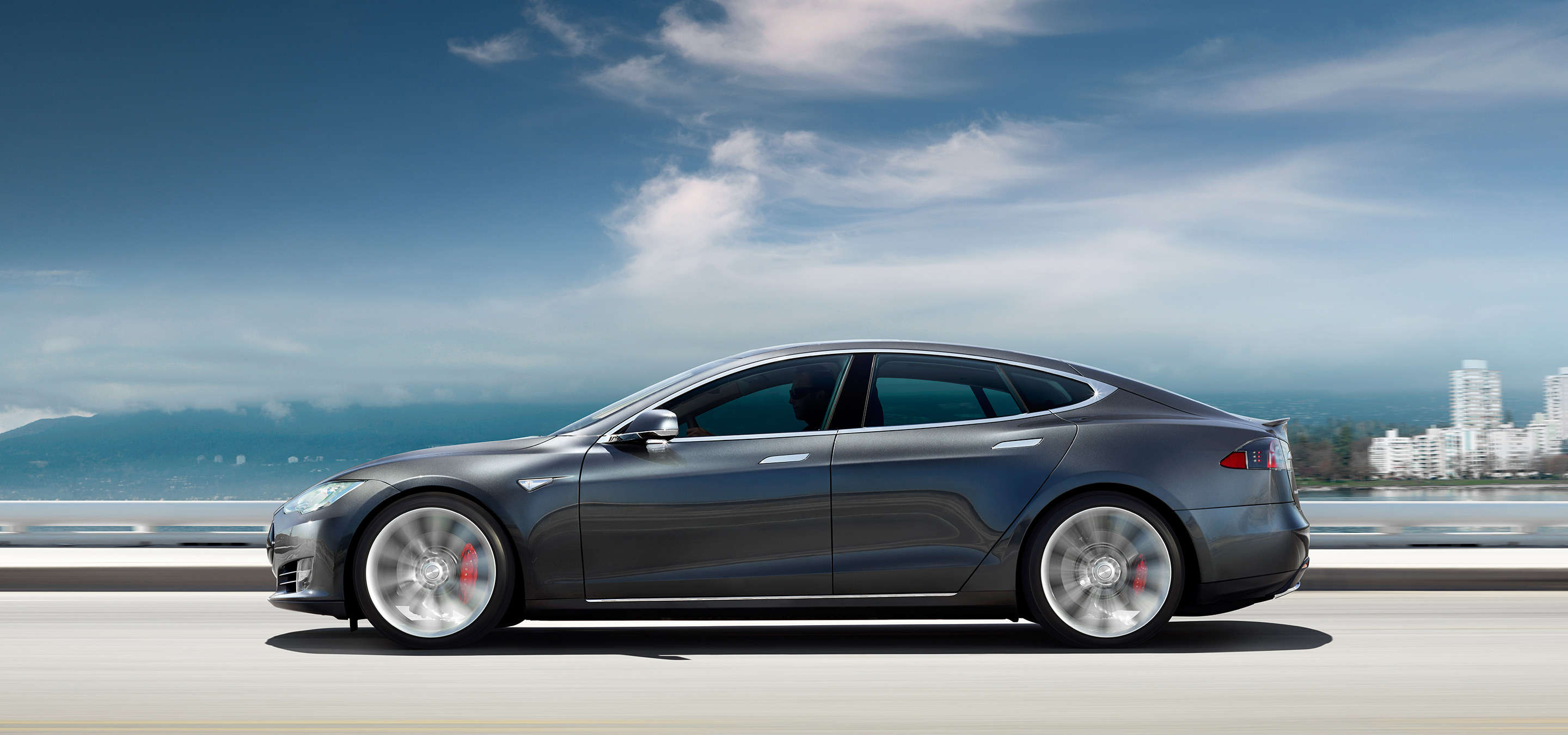 Teslas Are Teaching Each Other How to Drive Better Than You