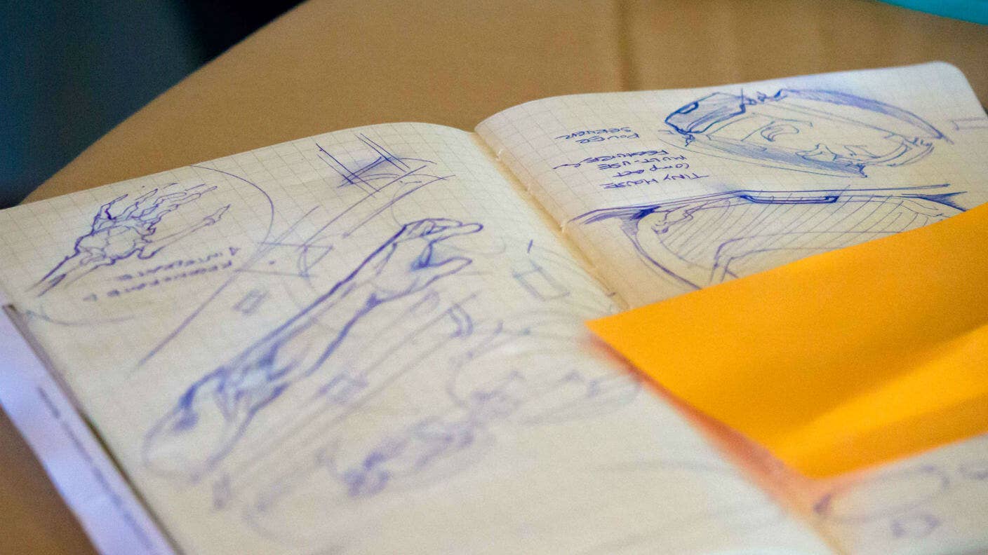 science-fiction-cartoons-Sketch-in-moleskine