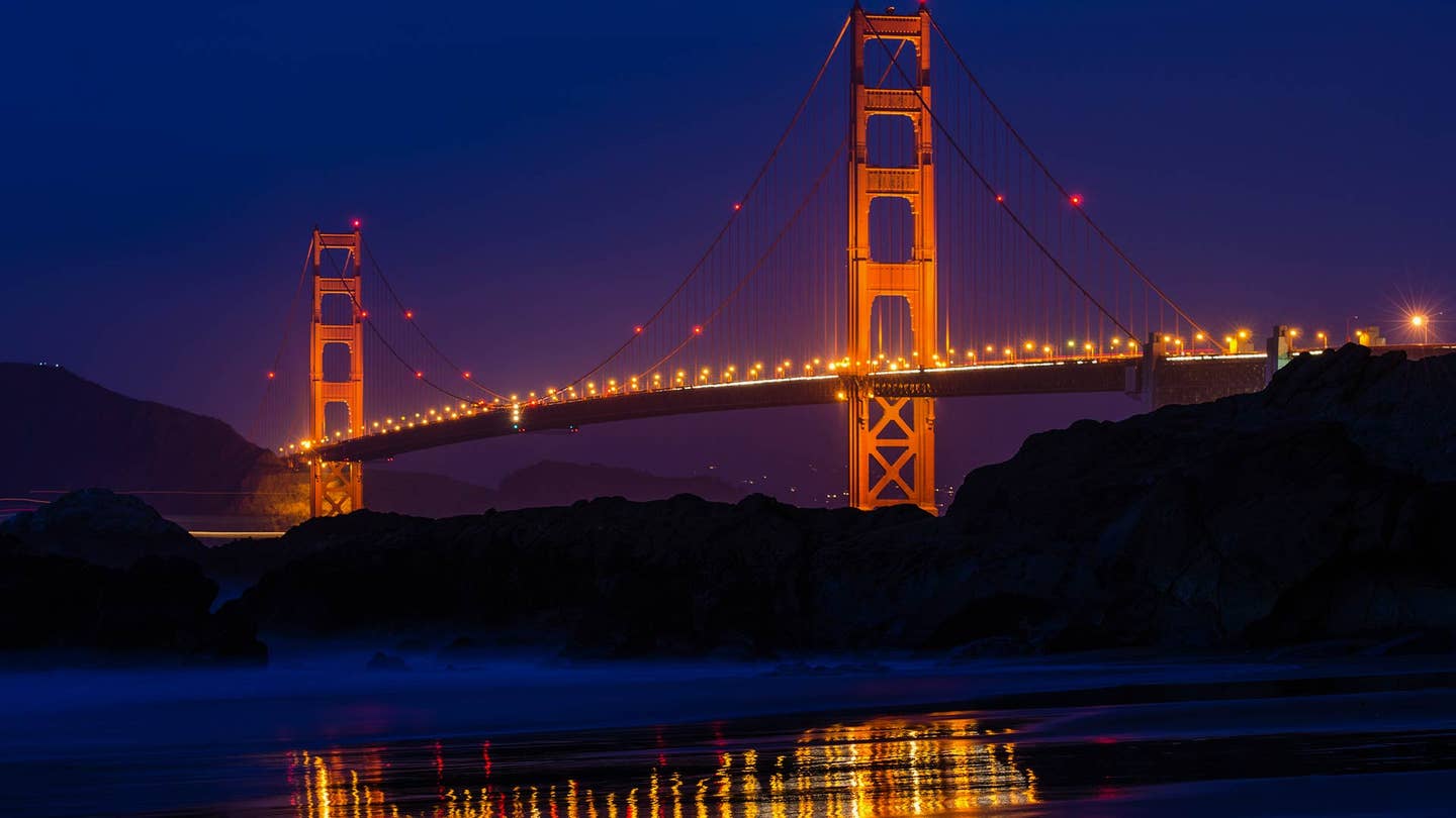 golden gate bridge at night
