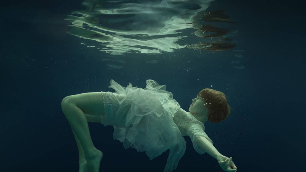 girl under water neuroscience psychedelics