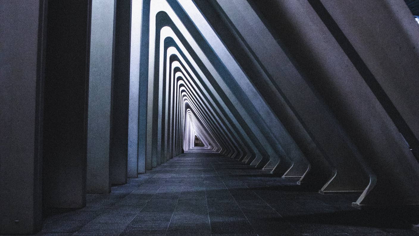 tech stories triangles vanishing point