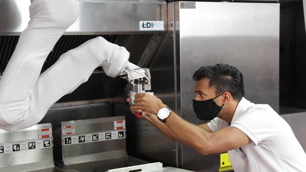 Flippy fast food robot automation white castle