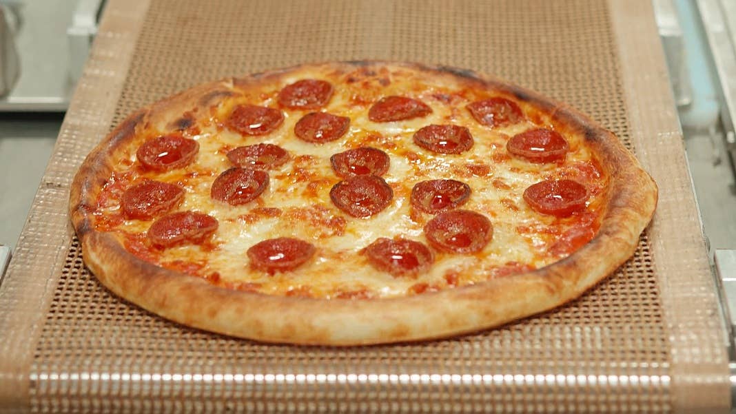 pizza made by robots