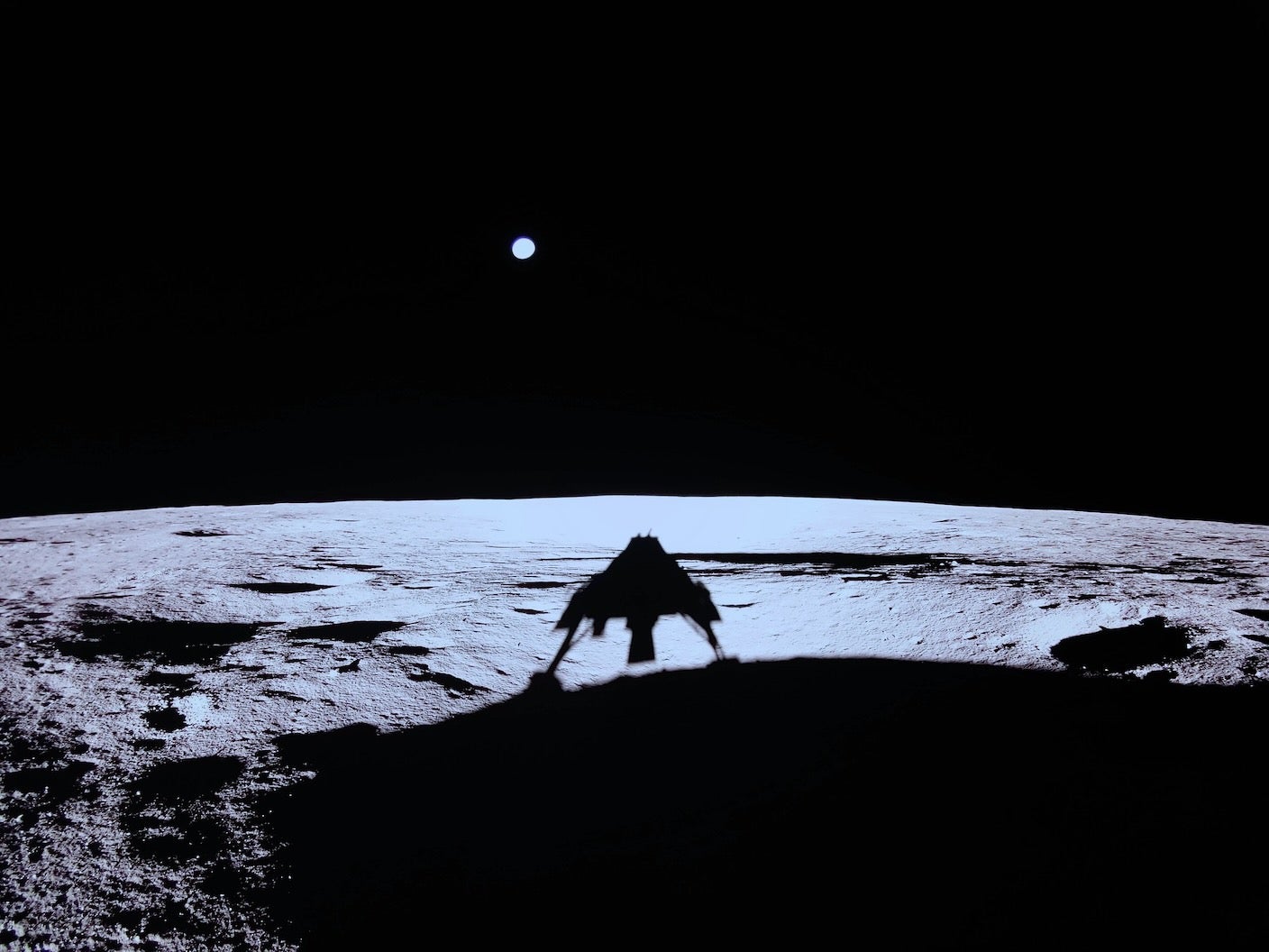 Two Moon Landings in a Week—One Dead, One Alive—Aim to Kickstart the Lunar Economy