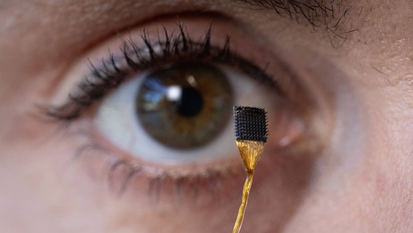 Technology Decodes Inner Monologue in Those With Paralysis We all engage in inner dialogue—whether it’s a pep talk or silent reflection. These unspoken thoughts often reveal more than what we say aloud.