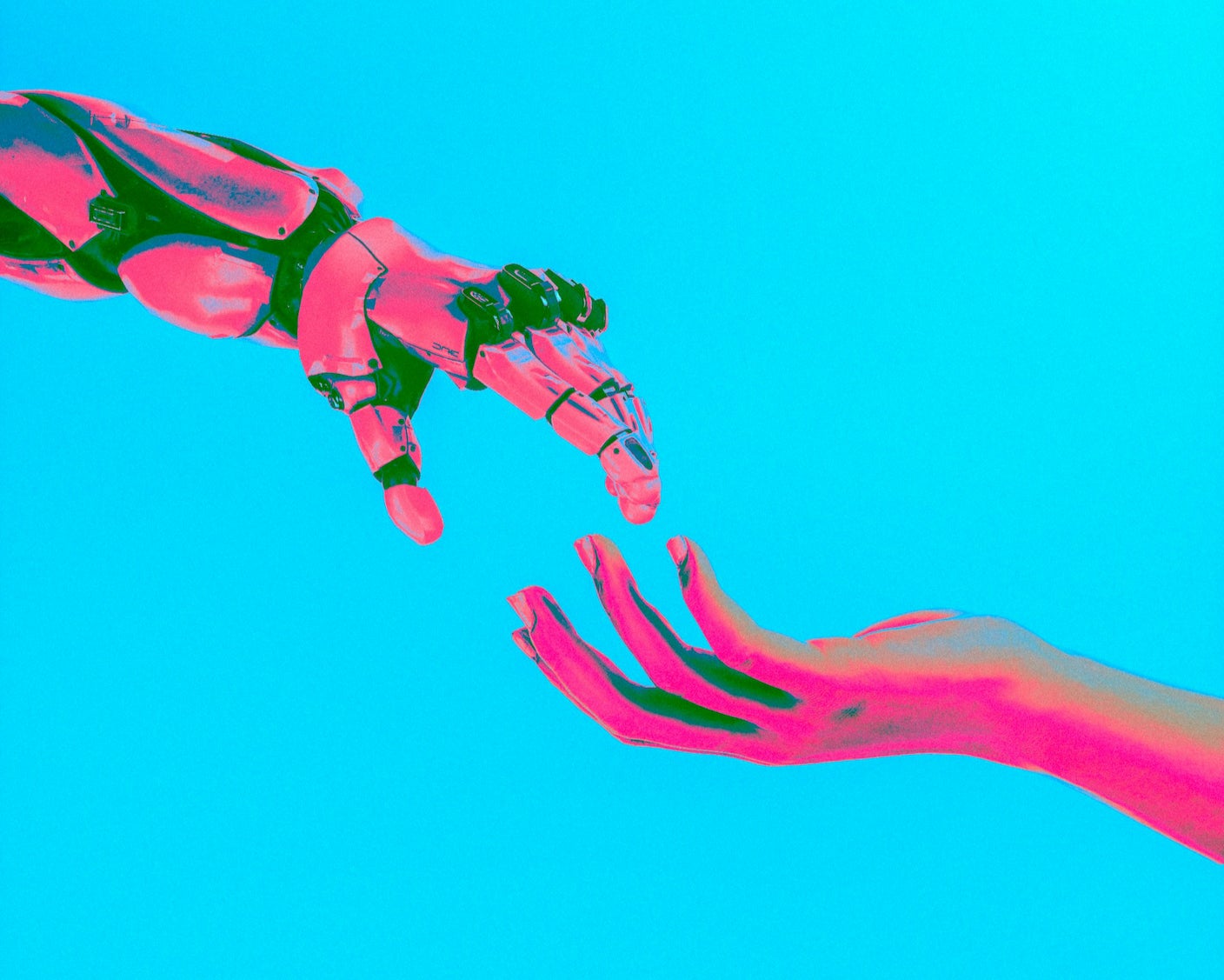 Study: AI Chatbots Choose Friends Just Like Humans Do