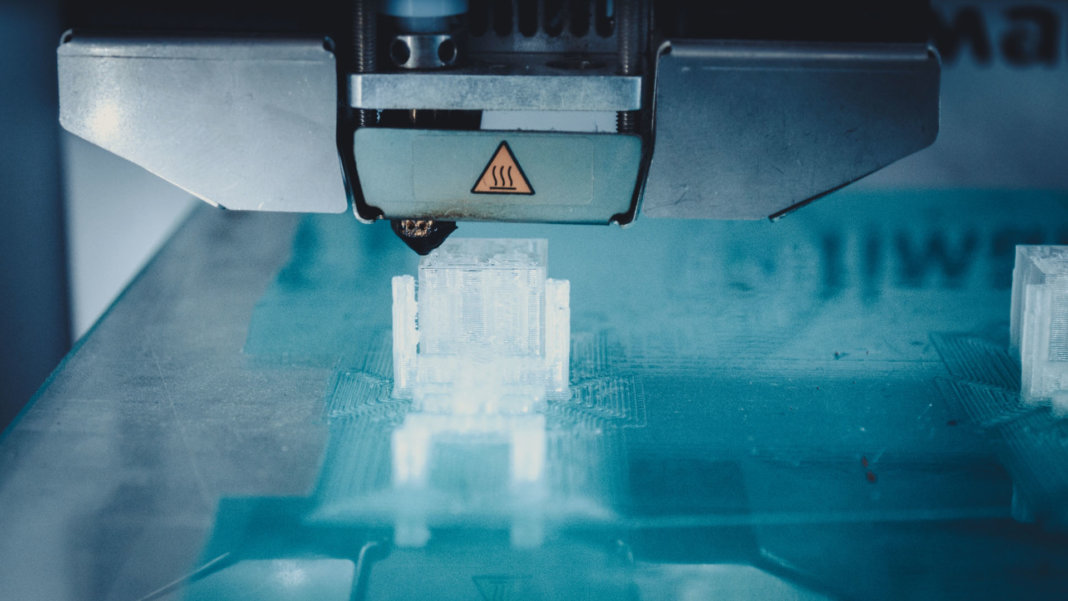 3D-printer-working-exponential-manufacturing