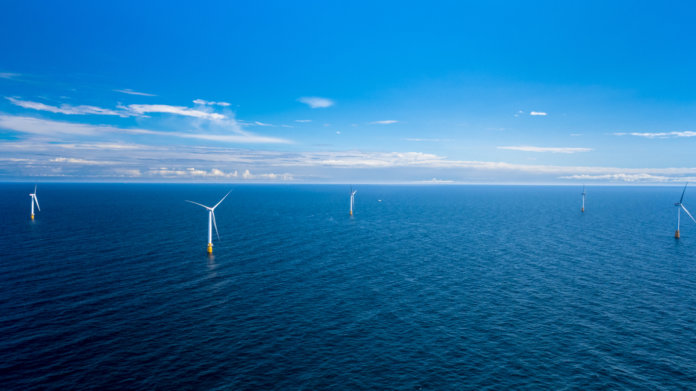 ocean-wind-farm-renewable-energy-Statoil-Hywind-power-plant
