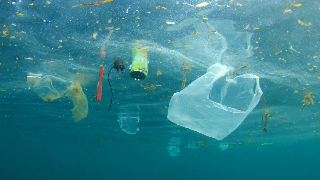 garbage-plastic-pollution-ocean-cleanup