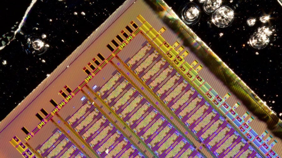 New Tech Marries the Best of Photonics and Electronics on the Same Silicon Chip