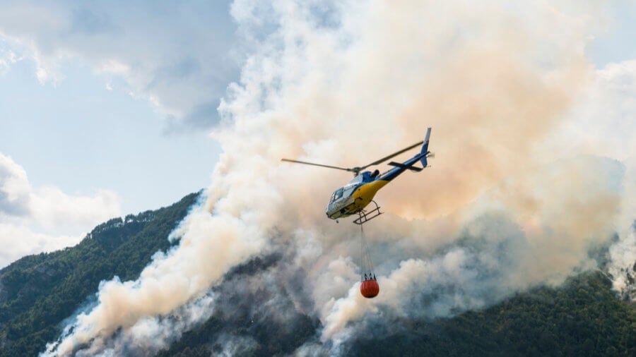 Aerial_firefighting_with_helicopter Singularity Hub