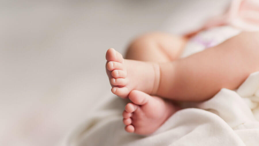 newborn baby feet crispr