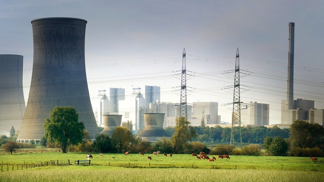 Nuclear reactor in green field future of energy nuclear power