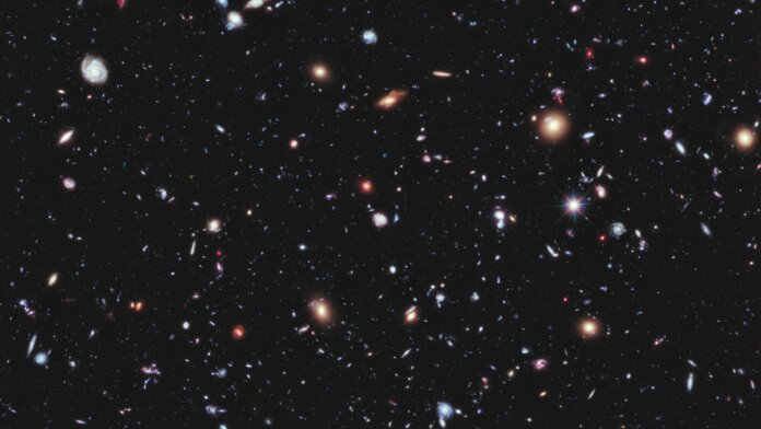 космос астрономия хаббл экстремальное глубокое поле галактики