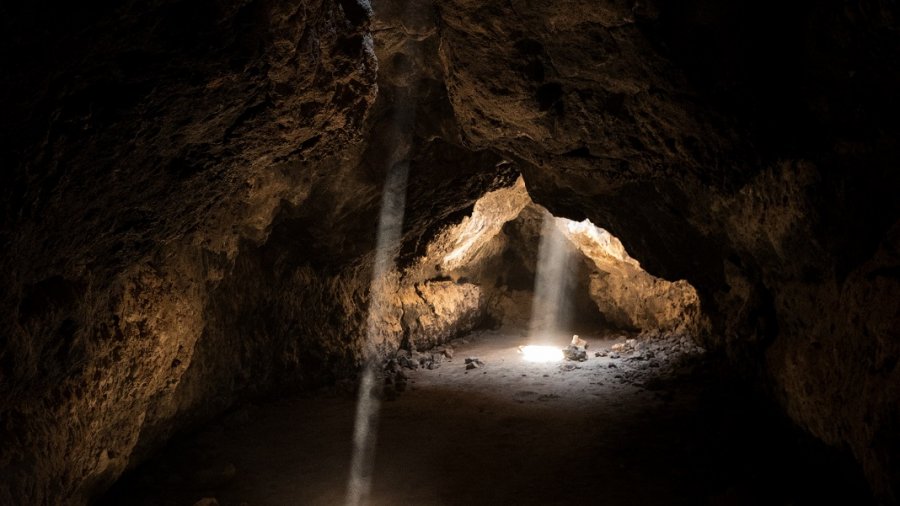 cave first human burial kenya