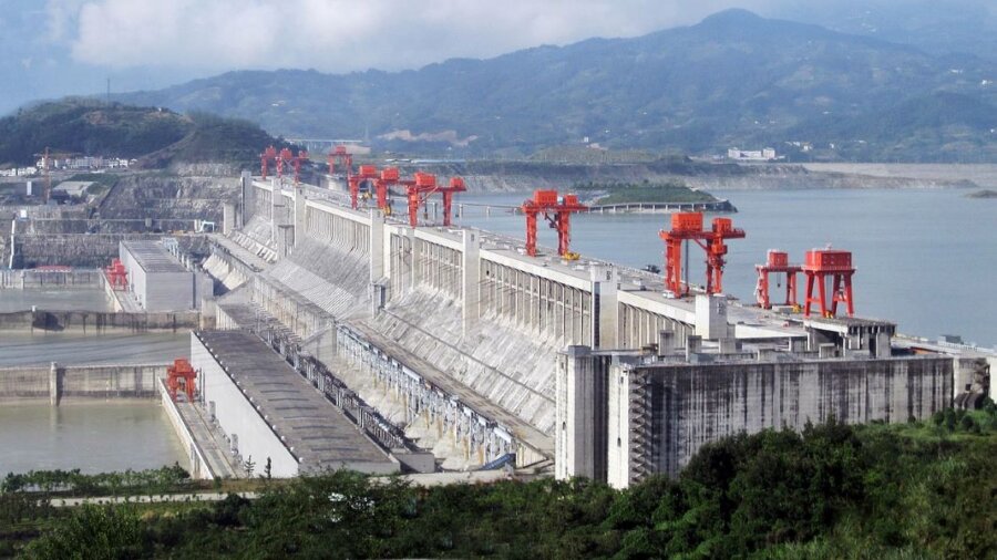 Китайская гидроэлектростанция на плотине «Три ущелья»