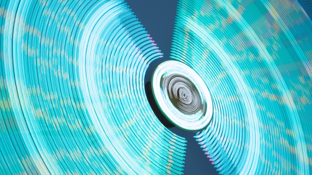 tech stories spinning blue blur
